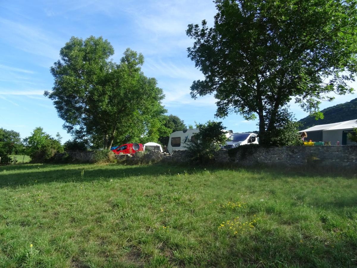 Goute La Vie Panzió Marchamp Kültér fotó